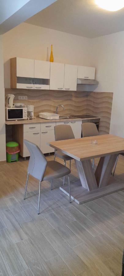 Apartment Lopar 9 Экстерьер фото